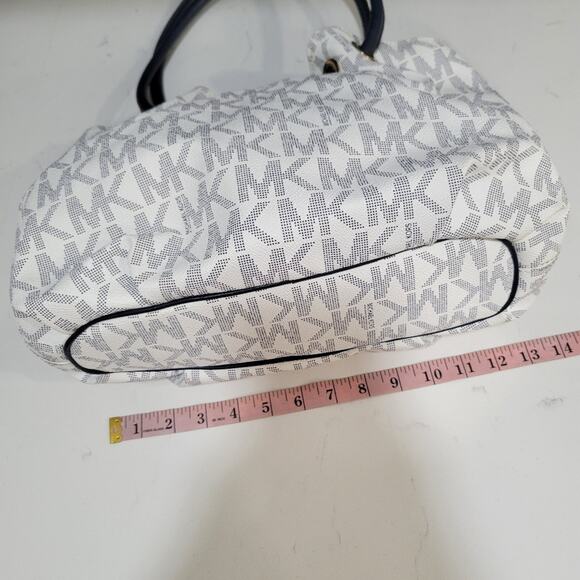 Michael Michael Kors Coated Canvas Bucket Bag Logo Printed Gold Hardware - Picture 7 of 9